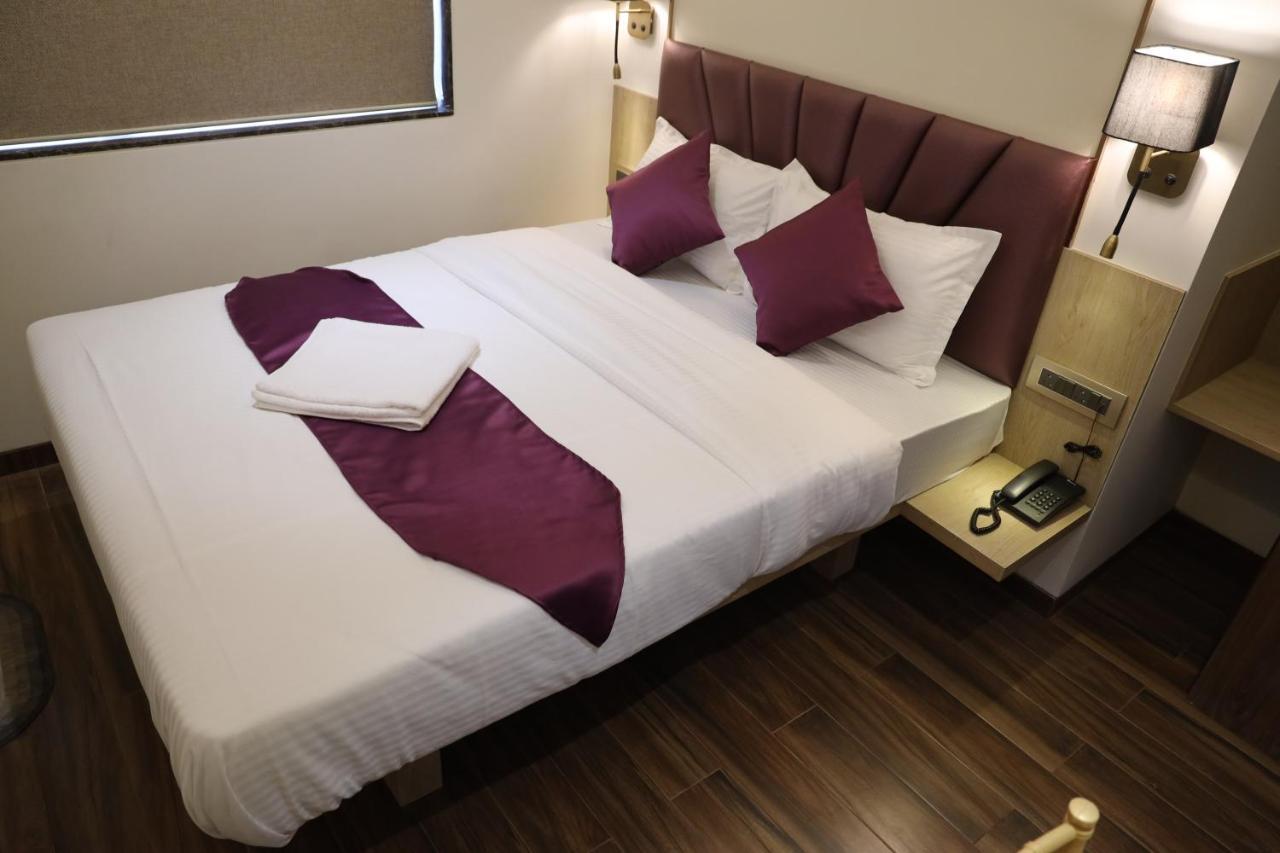 Hotel Vishal Hall à Bombay Extérieur photo