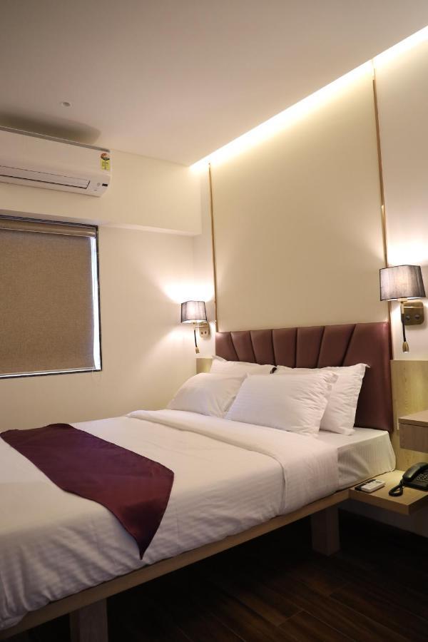 Hotel Vishal Hall à Bombay Extérieur photo