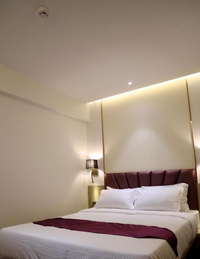 Hotel Vishal Hall à Bombay Extérieur photo